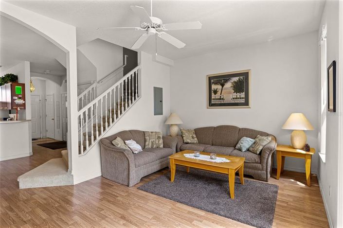 Image No.10-3 Bed Townhouse for sale