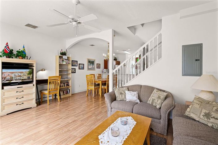 Image No.9-3 Bed Townhouse for sale