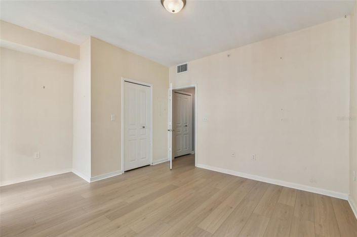 Image No.18-1 Bed Apartment for sale