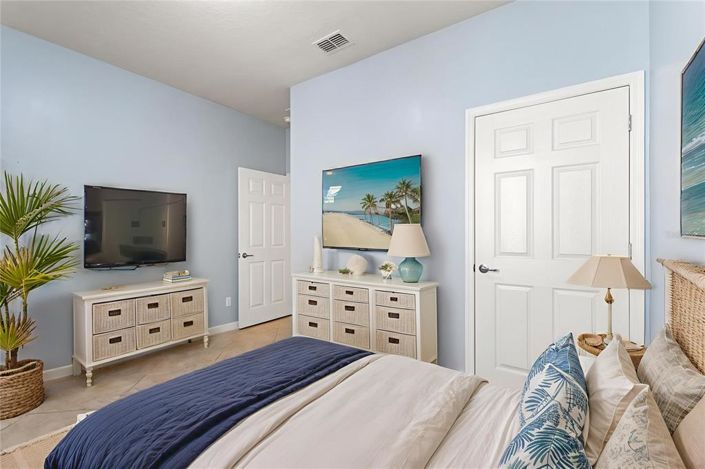 Image No.19-3 Bed House for sale