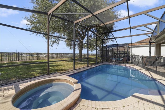 Image No.22-6 Bed House for sale