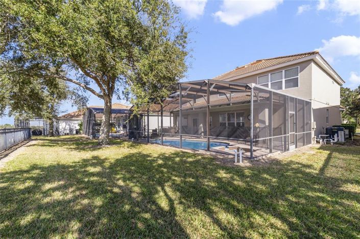 Image No.24-6 Bed House for sale