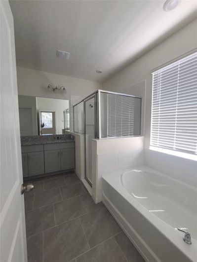 Image No.34-4 Bed House for sale