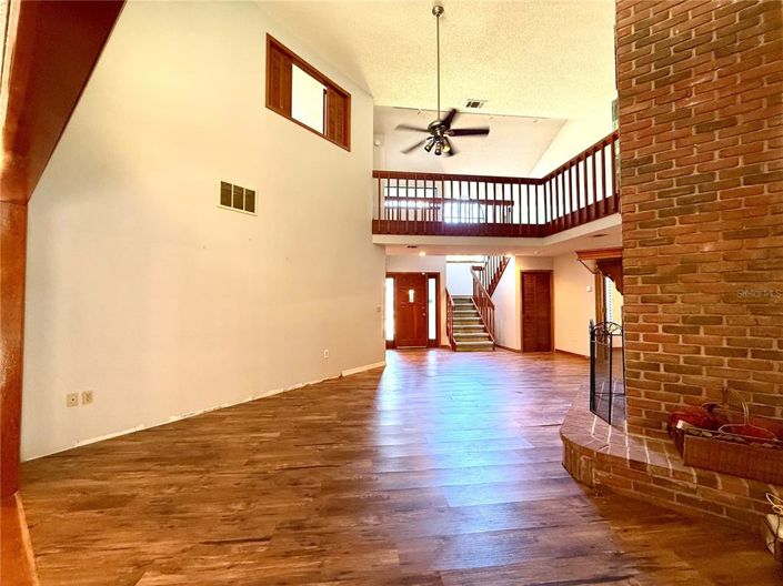 Image No.11-4 Bed House for sale