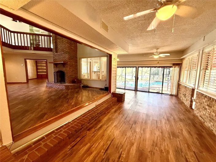 Image No.15-4 Bed House for sale