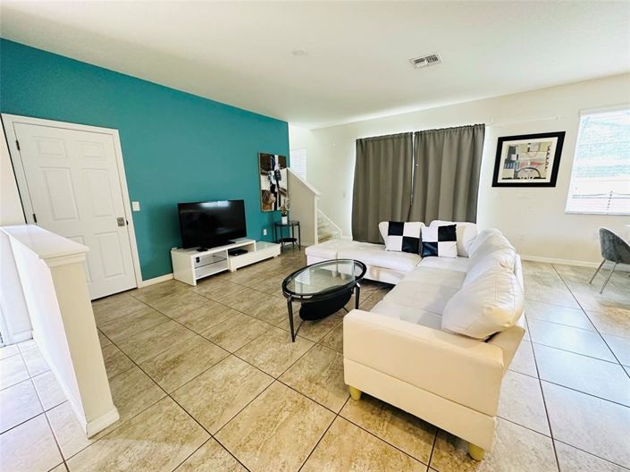 Image No.3-Maison de ville de 4 chambres à vendre à Saint John