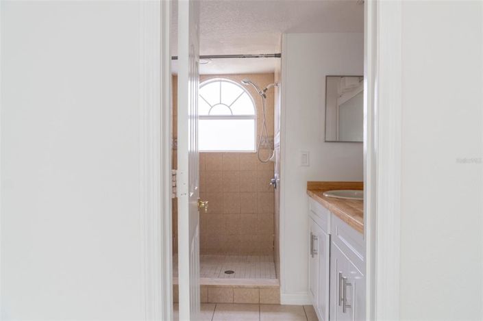 Image No.10-3 Bed Apartment for sale