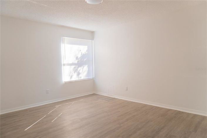 Image No.9-3 Bed Apartment for sale