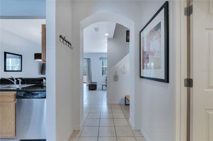 Image No.8-3 Bed Townhouse for sale