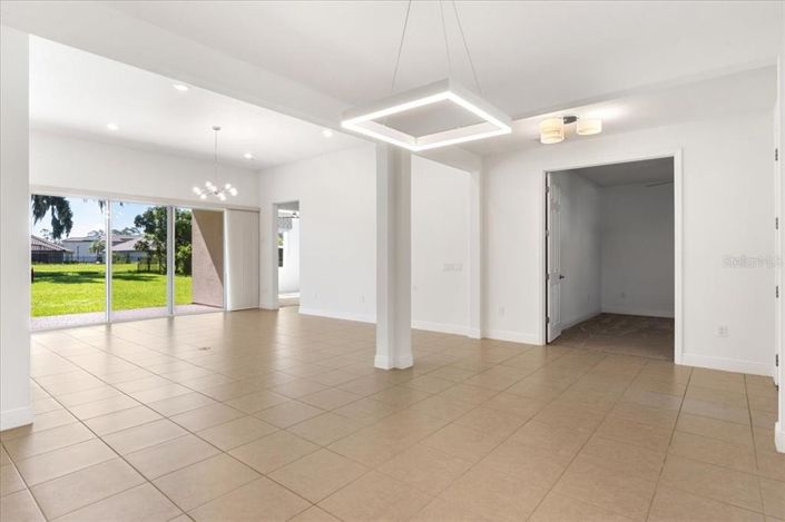 Image No.18-4 Bed House for sale