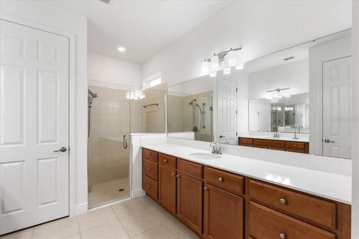 Image No.27-4 Bed House for sale