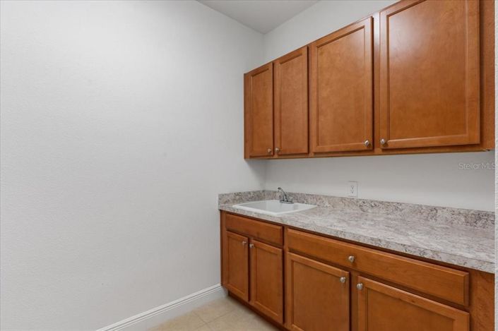 Image No.30-4 Bed House for sale