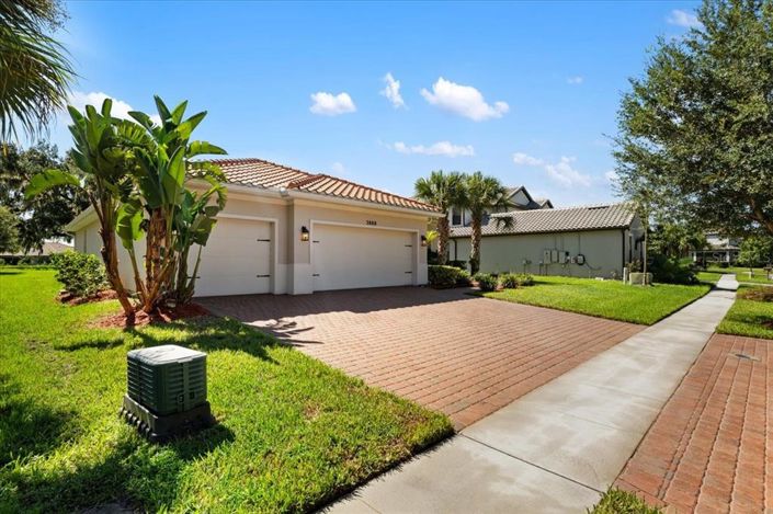 Image No.36-4 Bed House for sale