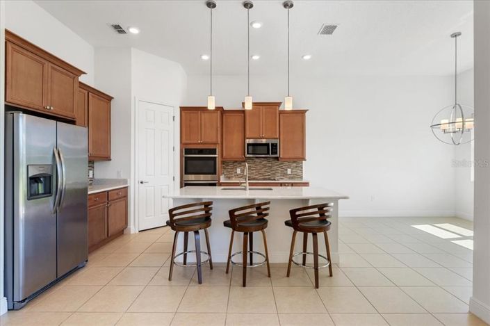 Image No.8-4 Bed House for sale