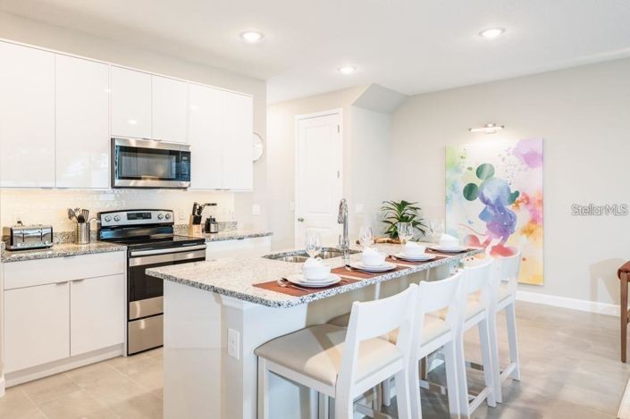 Image No.4-4 Bed Townhouse for sale