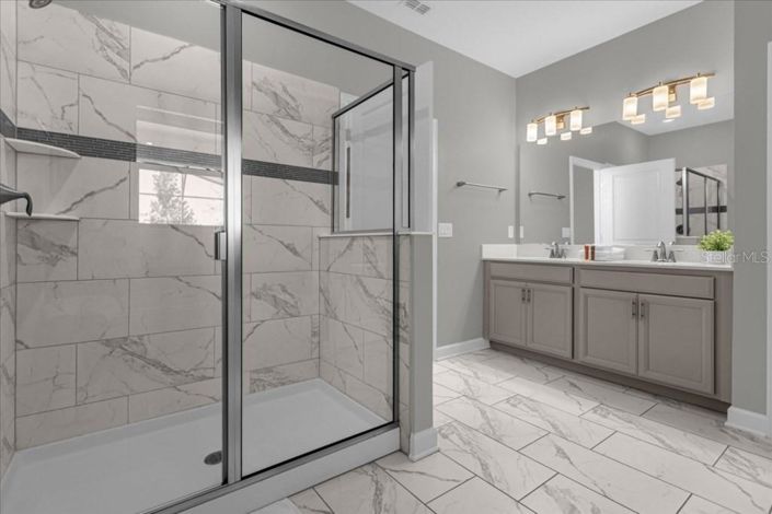 Image No.36-9 Bed House for sale