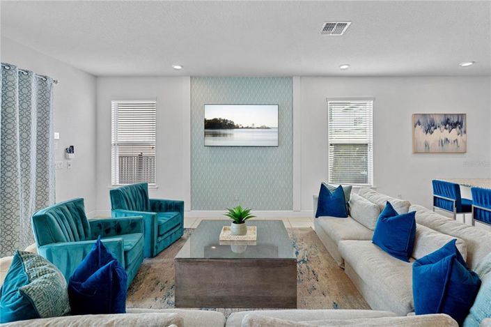 Image No.18-4 Bed House for sale