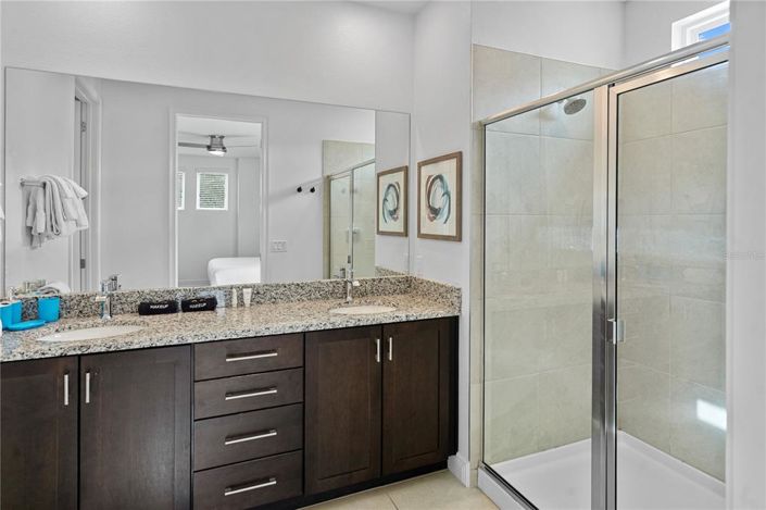 Image No.22-4 Bed House for sale