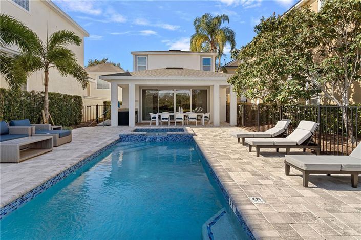 Image No.38-4 Bed House for sale