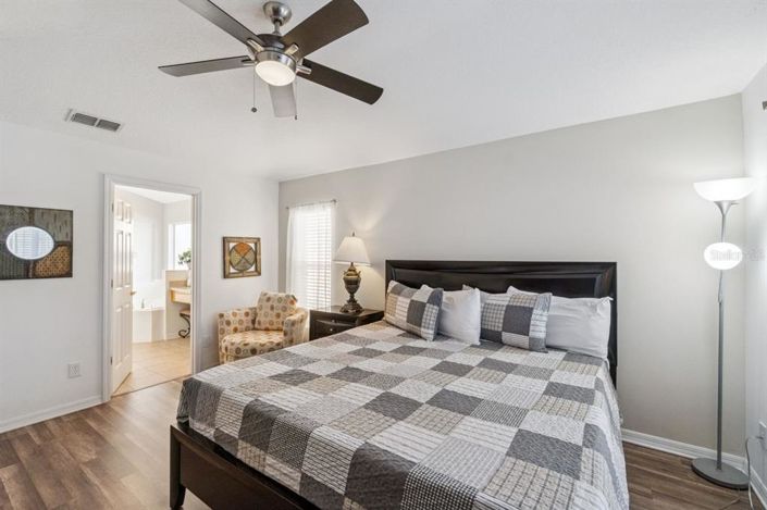 Image No.12-4 Bed House for sale