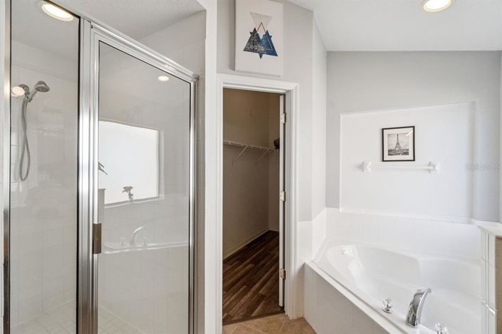 Image No.17-4 Bed House for sale