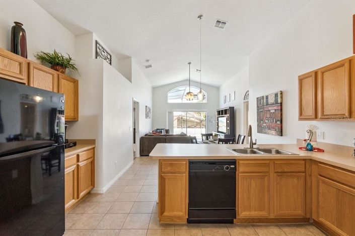 Image No.7-4 Bed House for sale