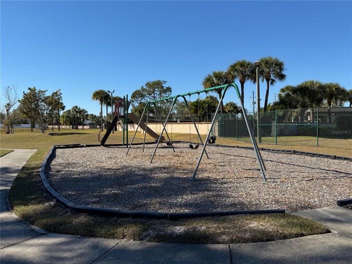 Image No.18-2 Bed House for sale