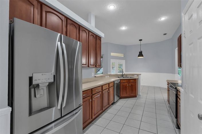 Image No.19-4 Bed House for sale