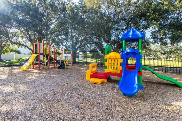 Image No.52-4 Bed House for sale