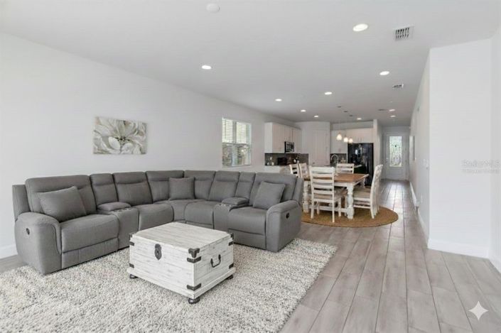 Image No.15-4 Bed House for sale