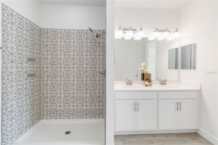 Image No.19-4 Bed House for sale