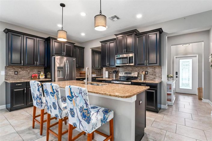 Image No.15-5 Bed House for sale