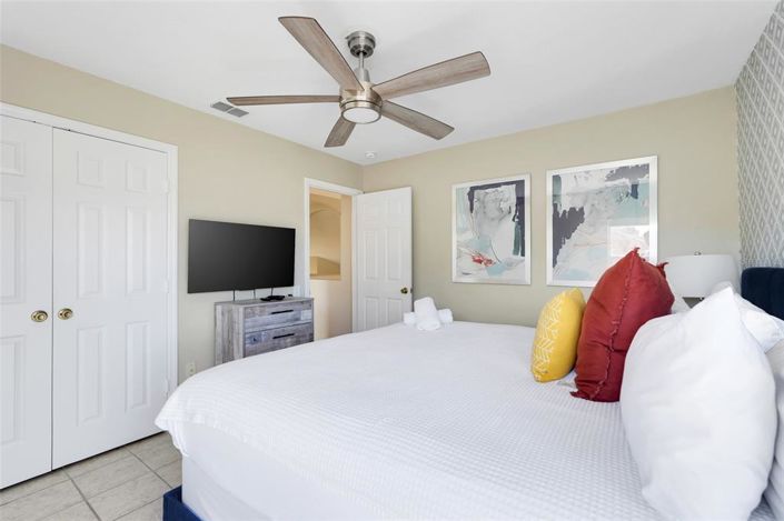 Image No.24-5 Bed House for sale