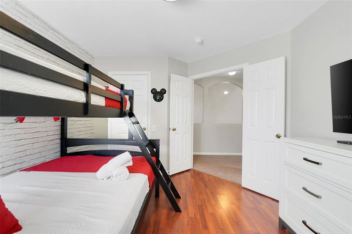 Image No.29-5 Bed House for sale