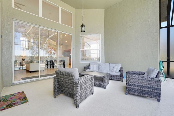 Image No.34-5 Bed House for sale