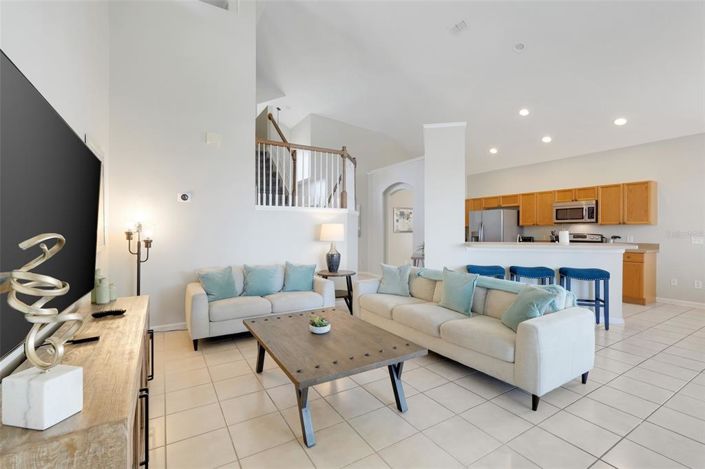 Image No.9-5 Bed House for sale