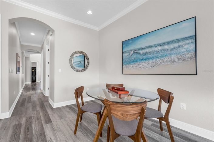 Image No.12-5 Bed House for sale