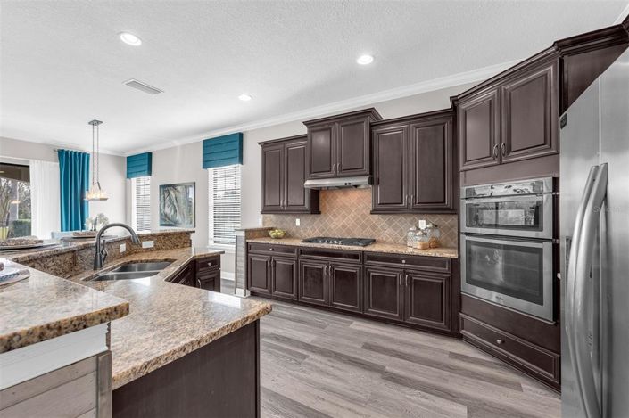 Image No.13-5 Bed House for sale