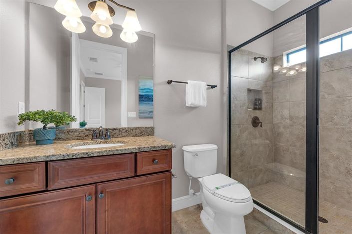 Image No.30-5 Bed House for sale