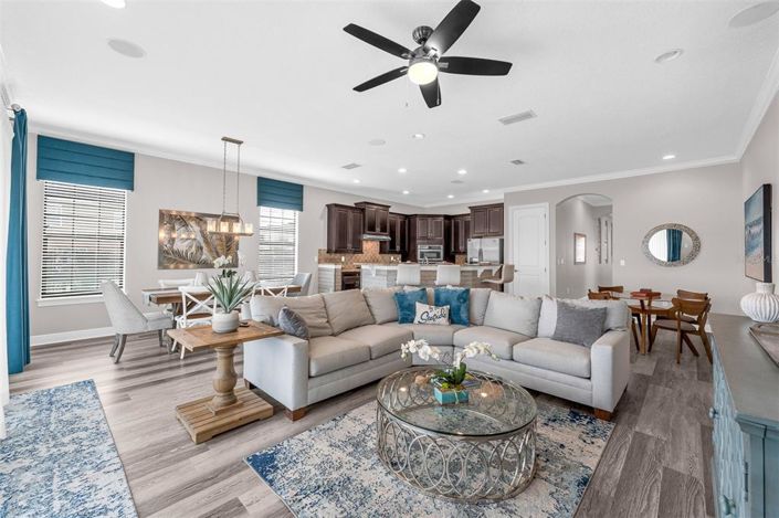 Image No.6-5 Bed House for sale