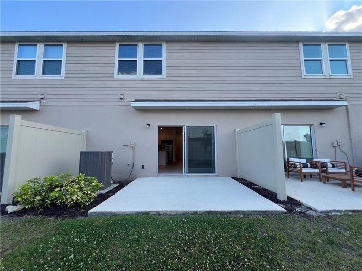 Image No.10-3 Bed Townhouse for sale