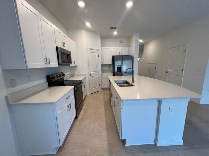 Image No.3-3 Bed Townhouse for sale