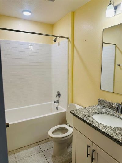 Image No.11-3 Bed House for sale