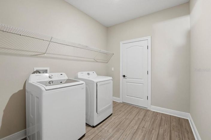 Image No.20-5 Bed House for sale