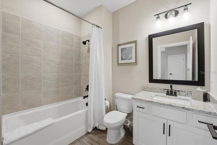 Image No.35-5 Bed House for sale