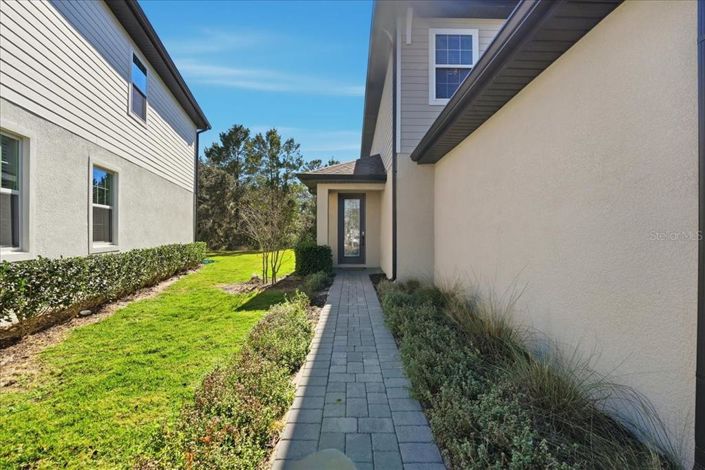 Image No.8-5 Bed House for sale