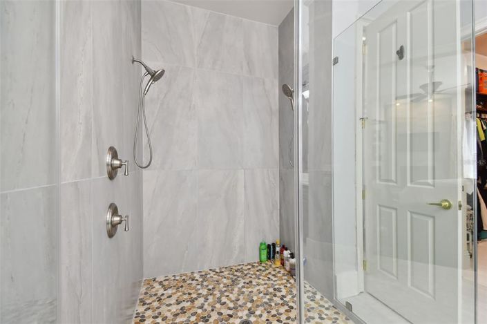 Image No.35-6 Bed House for sale