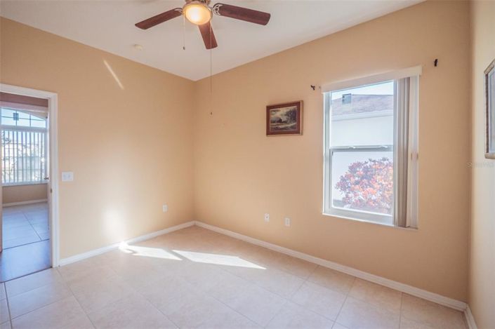 Image No.19-5 Bed House for sale