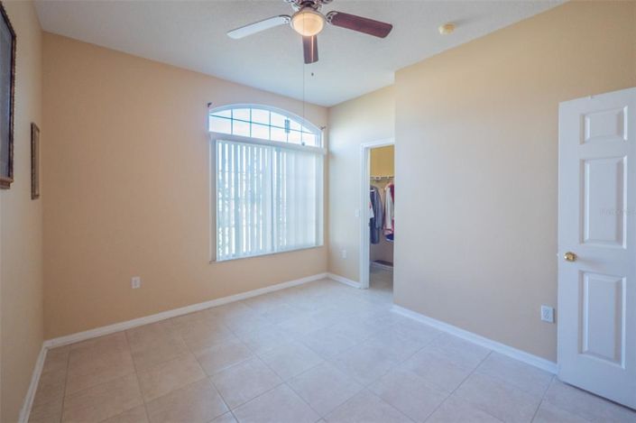 Image No.28-5 Bed House for sale