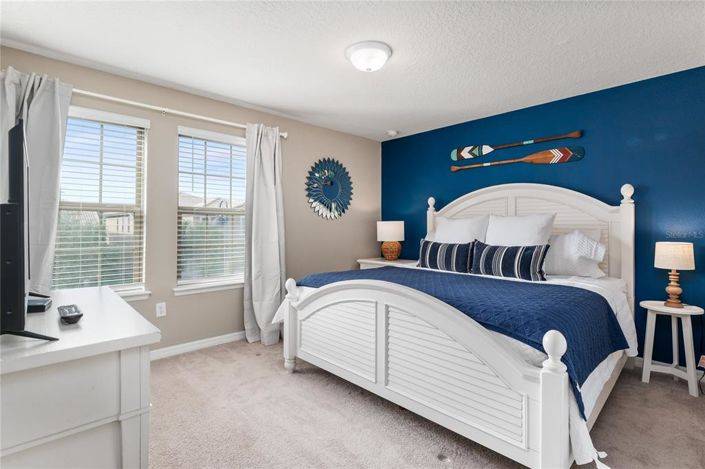 Image No.25-8 Bed House for sale